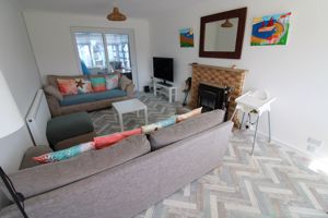 Lounge- click for photo gallery